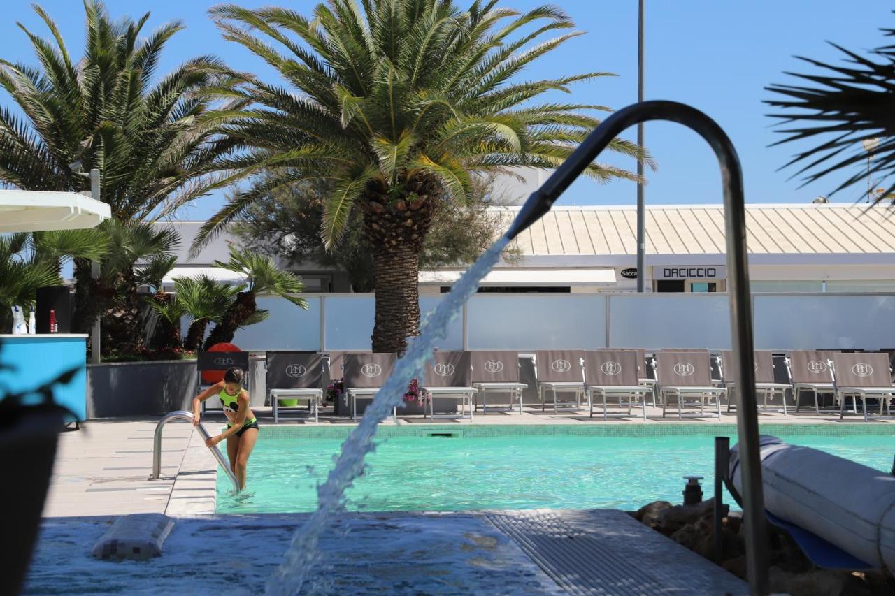 Hotel Metropol Senigallia Bagian luar foto
