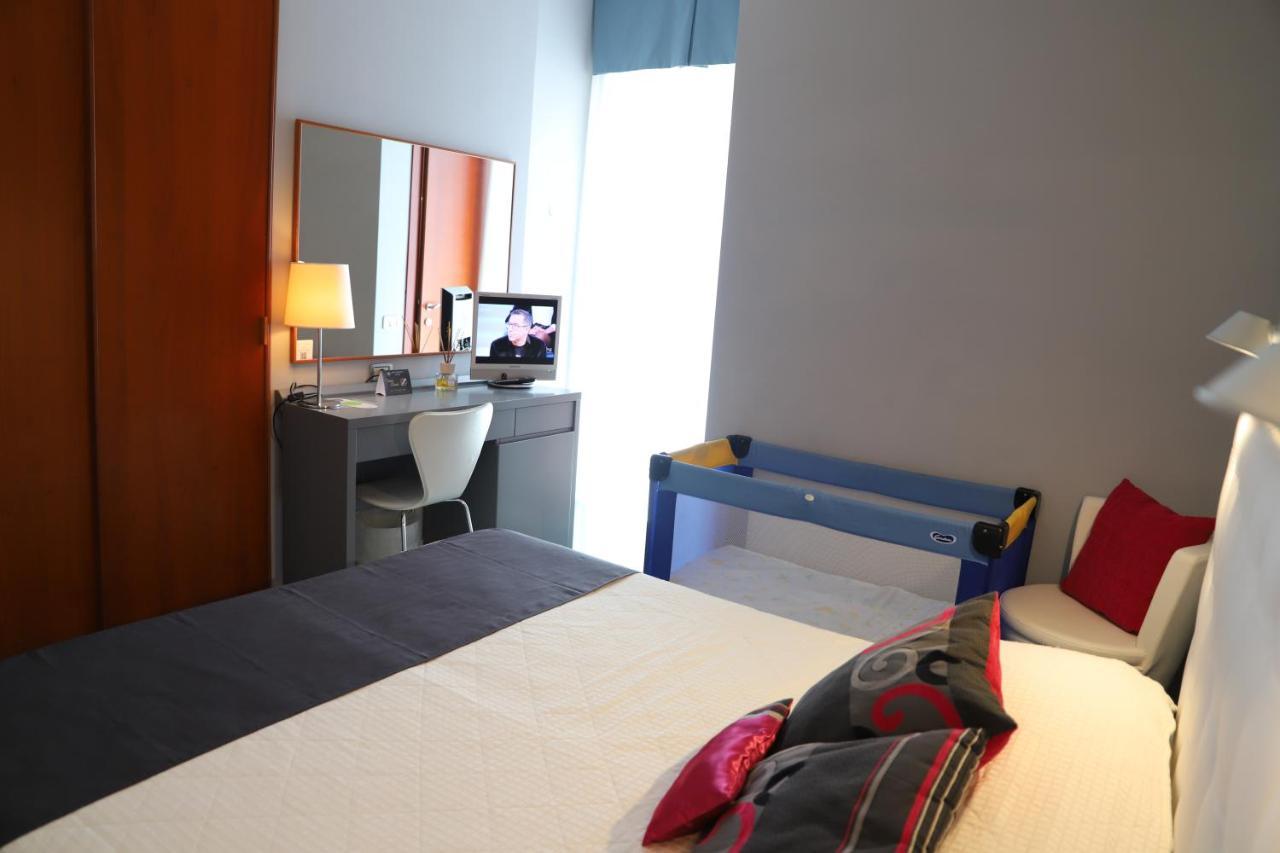 Hotel Metropol Senigallia Bagian luar foto