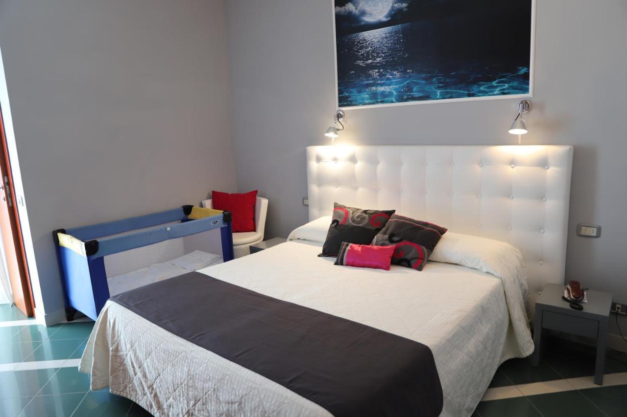Hotel Metropol Senigallia Bagian luar foto