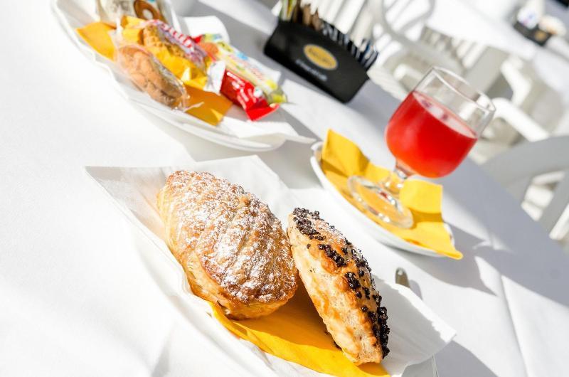Hotel Metropol Senigallia Bagian luar foto
